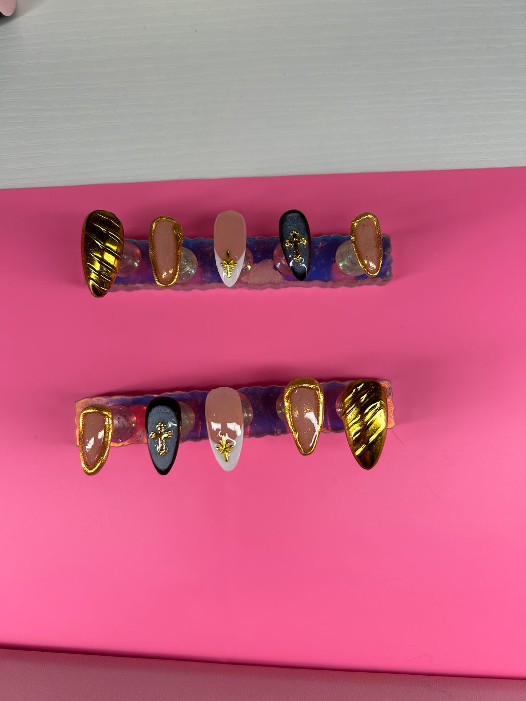 black gold bhaddie nails